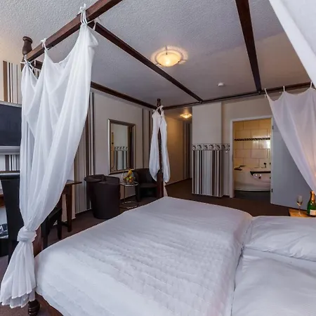 City Hotel Stolberg Hotel 3*